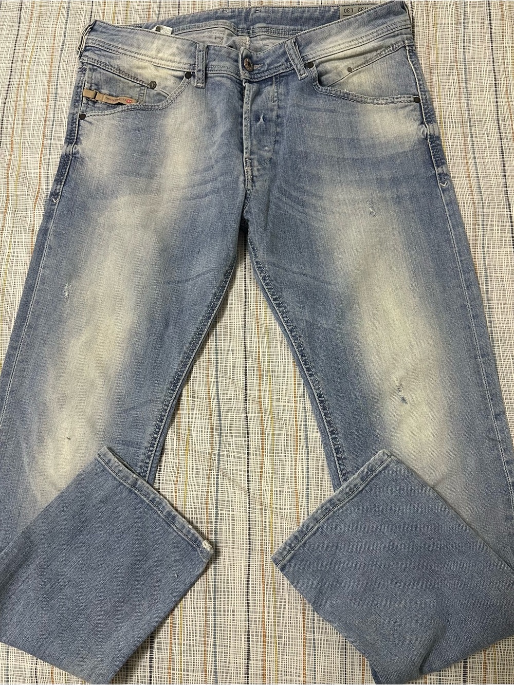 Diésel Belther Men's Light Wash Blue Jeans - Classic Straight Fit